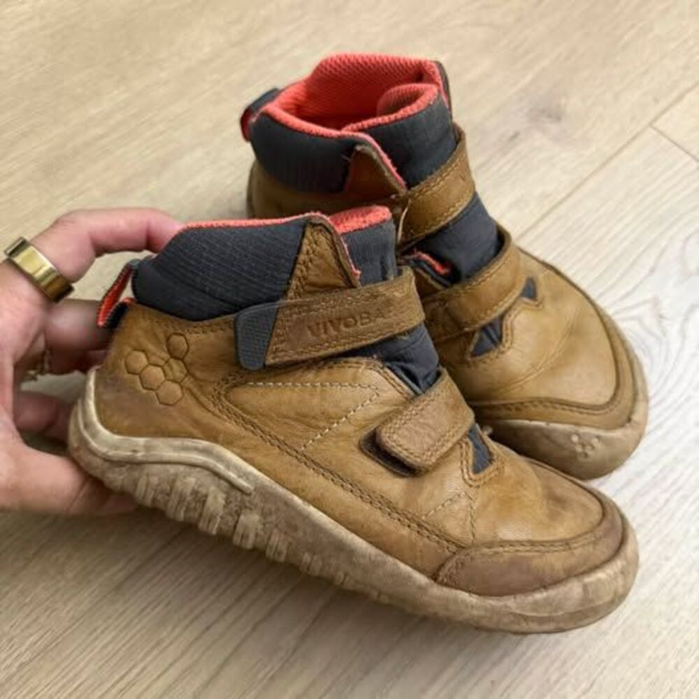 Vivobarefoot Kids Tracker Boots size 29 EUR or 11